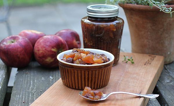 Chutney made with apples